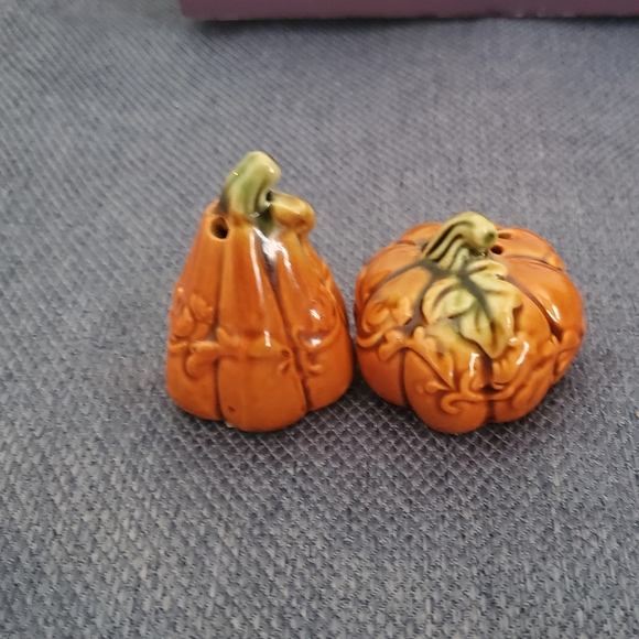 Pumking shakers - Picture 1 of 3